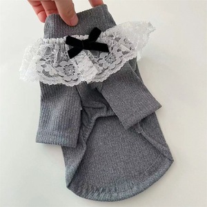 Pull gris à col roulé pour animaux de compagnie avec col en dentelle et nœud pour chats et chiens, couche de base chaude, vêtements d'hiver - Product Image 1