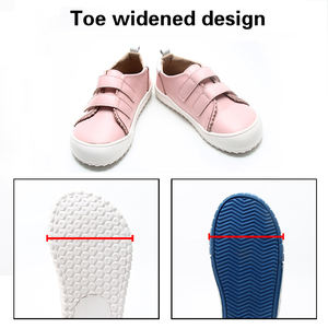 Babyhappy Offre Spéciale verni léger pondéré Double sangle en cuir large orteil boîte enfants bébé pieds nus chaussures Sneaker - Product Image 2