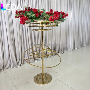 Centro de Mesa Geométrico de Lujo LEDA en Dorado, Soporte de Flores de Acero Inoxidable para Decoración de Bodas y Eventos - Product Image 6