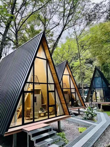 カスタムデザインの三角形の木造住宅、モダンなモジュール式住宅、サマーキャンプホテル用の三角形ログハウス販売中 - Product Image 2