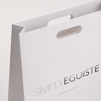 Sacs en papier fantaisie de haute qualité, personnalisés, avec poignées découpées, pour cosmétiques, soins de la peau, rouges à lèvres, sacs cadeaux, design blanc, emballage de beauté
