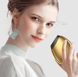 Appareil de beauté pour les yeux RF avec micro-courant, chauffage, vibration et lumière LED |   Crème pour les yeux Import |   Fabricant OEM ODM - Product Image 2