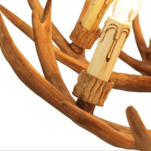 <span class=keywords><strong>Lustre</strong></span> <span class=keywords><strong>en</strong></span> résine <span class=keywords><strong>de</strong></span> style rustique américain vintage, grand <span class=keywords><strong>cerf</strong></span> à cornes, éclairage d'intérieur avec base <span class=keywords><strong>en</strong></span> <span class=keywords><strong>bois</strong></span> <span class=keywords><strong>de</strong></span> forme allongée - Product Image 5