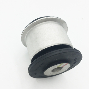 Douille de suspension avant Douille de bras inférieur Douille de bras de commande pour W251 Classe R X164 Classe <span class=keywords><strong>ML</strong></span> A1643330414 - Product Image 4