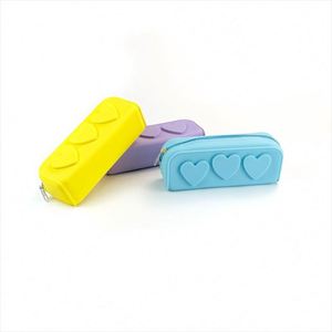 Sac de rangement pour maquillage écologique, résistant à l'eau, pliable, en silicone, motif bonbons tendance, fermeture à glissière, capacité moyenne - Product Image 5