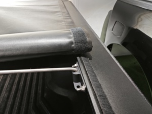 Cubiertas de Tonneau suaves para camionetas <span class=keywords><strong>Mitsubishi</strong></span> Triton L200 4x4 tapa de rodillo de barra antivuelco para Toyota hilux 2021 - Product Image 2