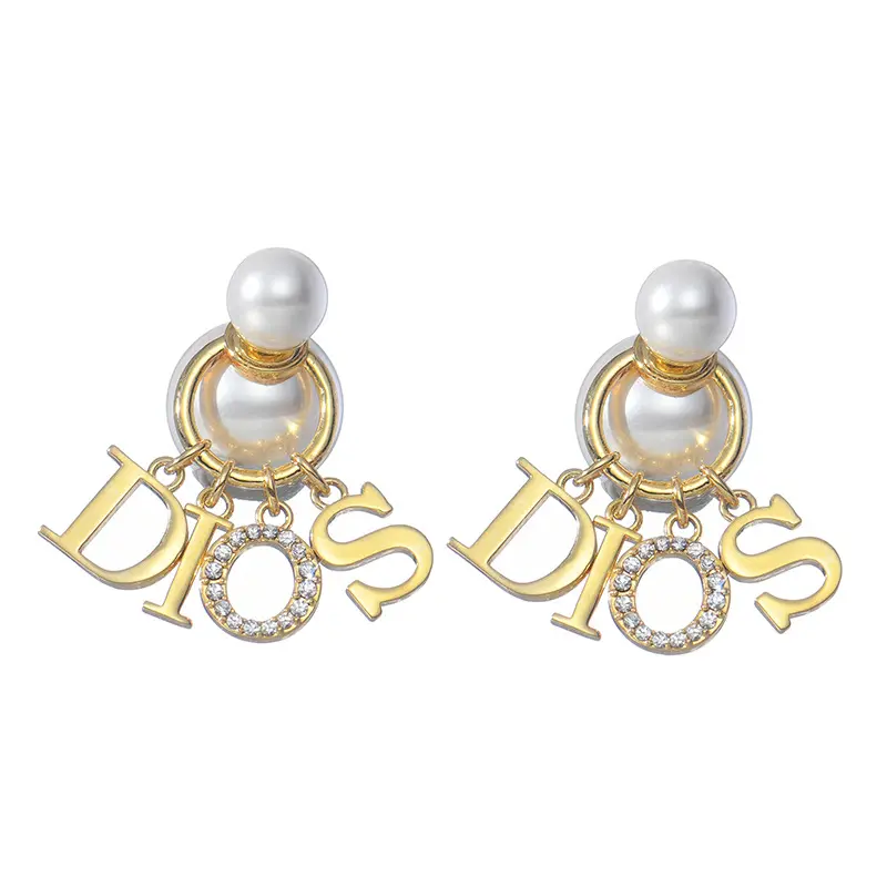 Orecchini placcati Vintage perla borchia cerchio famoso marchio orecchini di gioielli oro di lusso per le donne 1 pezzo lega di rame classico CN;ZHE