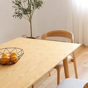 Novo conjunto de mesa de jantar e cadeiras de madeira para restaurante e café, prato moderno e luxuoso, cadeira de madeira para sala de jantar