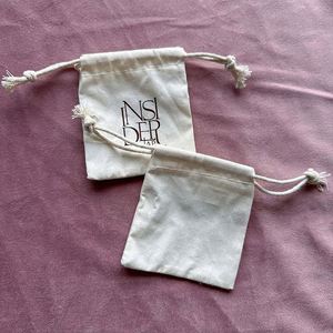 Sac à cordon en toile de coton petit format, prix usine abordable, pochette anti-poussière écologique pour emballage de cadeaux et bijoux - Product Image 4