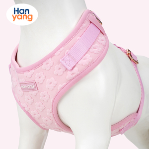 Arnés de perro bordado Jacquard personalizado HanYang, chaleco para perro con pajarita y soporte para bolsa de caca - Product Image 5