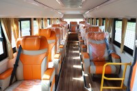 Nouvel autobus tout-terrain Dongfeng 6x6, 30 places, conduite à droite, moteur Cummins, boîte manuelle 6 vitesses, pour l'Afrique et l'Asie du Sud-Est
