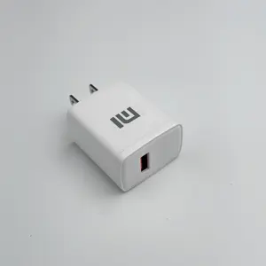 Nouvel arrivage de transfert de données de jeu haute vitesse adaptateur de voyage universel à économie d'énergie 4 USB chargeur de téléphone Samsung d'origine