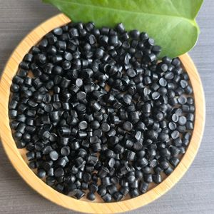 Vente en gros de granulés noirs à haute brillance de qualité alimentaire PP pour moulage par soufflage de films Produits en plastique Applications de tuyaux - Product Image 3