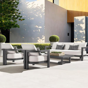 ชุดเฟอร์นิเจอร์ไม้สักกลางแจ้งแบบสั่งทำระดับไฮเอนด์ ดีไซน์ยุโรปเหนือ พร้อมเบาะกันน้ำและกันแดด สำหรับลานบ้าน ระเบียง และสวน - Product Image 2