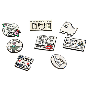 Pins de Esmalte Personalizados Vintage al por Mayor, Pin de Solapa con Temática de Anime y Videojuegos, Insignia de Metal de Esmalte Duro, Regalo Coleccionable y Souvenir - Product Image 4