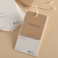 Ensemble d'étiquettes suspendues personnalisées de luxe en carton kraft blanc cassé avec cordon pour vêtements, chaussures, sacs, bijoux