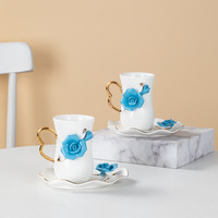 2024 élégant en gros porcelaine café tasse à thé ensemble de 6 arabe après-midi turc Vintage théière service à thé en céramique avec soucoupes