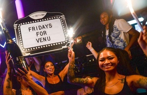 Tùy chỉnh <span class=keywords><strong>LED</strong></span> bảng tin dấu hiệu Acrylic VIP chai dấu hiệu dịch vụ <span class=keywords><strong>LED</strong></span> chai trình bày cho hộp đêm - Product Image 3