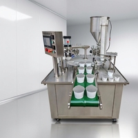 Machine automatique rotative de remplissage et de scellage de gobelets pour sauces, vinaigrettes et ketchup