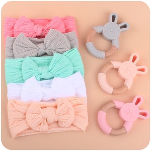 Kit de Regalo para Baby Shower, Juguetes de Dentición de Madera y Silicona, Clip para Sujetar Chupetes, Caja de Regalo Completa para Recién Nacidos, Niños y Niñas - Product Image 4