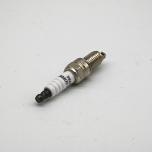 Bougie d'allumage en alliage de nickel-cuivre de haute qualité nouvel <span class=keywords><strong>accessoire</strong></span> de système de moteur de véhicule pour le modèle d'essence 24102199 - Product Image 1