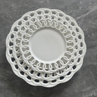 Nieuwe geëmbosseerde keramische holle bord presentatie fruit cake dessert westers servies magnetronbestendig directe verkoop fabrikant huis