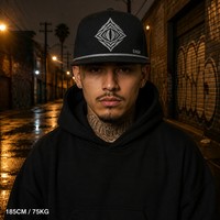 Casquette de baseball personnalisée avec broderie Old English, 5 panneaux, visière incurvée, style Dad Hat, streetwear urbain West Coast, vente en gros, faible MOQ