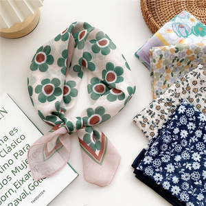 Lady Summer Fashion Petits foulards à cheveux fins Foulard à fleurs Foulard à fleurs Femmes Bandanas carrés à fleurs - Product Image 3