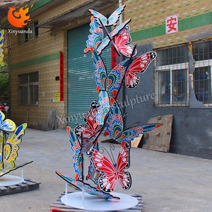 Grande sculpture extérieure personnalisée en <span class=keywords><strong>papillon</strong></span> Décoration de jardin en acier inoxydable Ornements de sol peints perforés pour paysage urbain - Product Image 4
