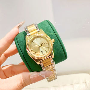 แฟชั่นคลาสสิก สไตล์ยุโรป ดีไซน์เรียบง่าย สไตล์เรโทร สามารถผสมผสานสีได้อย่างอิสระสำหรับนาฬิกาข้อมือสุภาพสตรี - Product Image 1