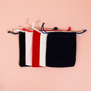 Sac à cordon personnalisé de haute qualité blanc et rose pour bijoux, nouveau design, pochette en velours satiné dense pour emballage de boucles d'oreilles et colliers - Product Image 6