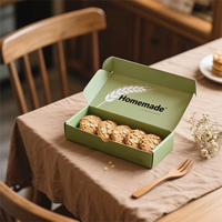 Scatola per Biscotti e Alimenti in Cartone e PVC Personalizzabile all'Ingrosso, Finitura Opaca con Inserto in Lamina d'Oro per Confezioni di Prodotti da Forno