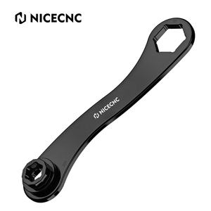 Herramienta de Extracción de Eje NICECNC de 17, 27 y 30 mm para Motocicletas Husqvarna TC125, TC250, FC250, FC350, FC450, TX300, FX350, FX450 2023-2024 - Product Image 1