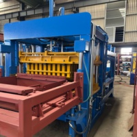 Machine de formage de blocs hydraulique QT10-15 avec machine d'alimentation par mélange frontal pour pavés
