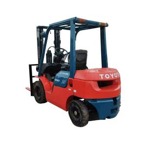 <b>Top</b> Performance for 7F 2.5T Used Diesel Forklift Diesel Engine 4X4 Drive 2 Stage Mast for Construction Earth-Moving - Product Image 1