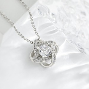 Nuova Collana con Ciondolo a Quadrifoglio Traforato e Diamanti Incastonati <span class=keywords><strong>per</strong></span> Catena Clavicolare, un <span class=keywords><strong>Regalo</strong></span> <span class=keywords><strong>per</strong></span> la Tua <span class=keywords><strong>Figlia</strong></span> - Product Image 6
