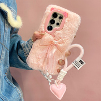 Coque de téléphone mignonne et rêveuse en peluche avec dentelle, perles et nœud, pour Samsung Galaxy S26 Ultra S25 A56, avec breloque cœur et dragonne de protection