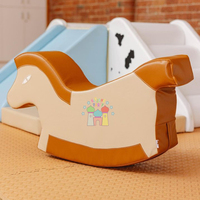 Aire de jeux intérieure commerciale piscine à balles en mousse pour bébé jeu doux montagnes russes en plastique durable