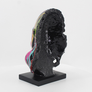 Statue d'art abstrait moderne Statues colorées en résine Sculptures de gorilles en résine pour table et décoration intérieure - Product Image 4