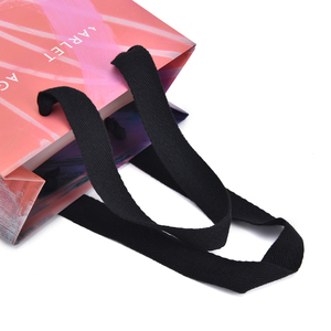 Sac cadeau en papier kraft avec logo personnalisé, poignée nouée et finition vernie - Impression 4 couleurs, emballage écologique - Product Image 2