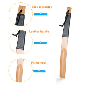 Calzadores de Madera LINDON con Mango Largo y Diseño de Gancho para Colgar, para un Fácil Almacenamiento y un Cómodo Calzado - Product Image 4