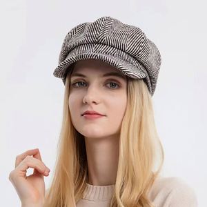 Nouveau Chapeau Gavroche Rétro Femme Automne Hiver Style Européen Américain Version Coréenne à Chevrons Rayé Britannique – Vente Chaude - Product Image 2