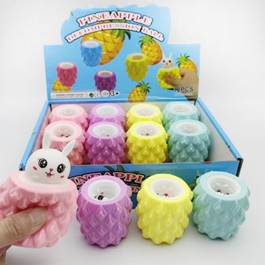 Nouvelle sortie Jincan : Jouet à presser musical anti-stress en forme de lapin ananas pour filles - Product Image 3