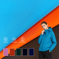 Tela Softshell Elástica Impermeable de 75D Semi Brillante y Alta Elasticidad 20D, con Estiramiento Mecánico para Chaquetas Softshell de Exterior