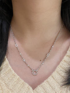 สร้อยคอทองคำ 18K ยี่ห้อซินฟลาย ประดับเพชรธรรมชาติ 0.60 กะรัต พร้อมจี้ห้อยแบบมีตัวล็อก ดีไซน์พัฟ มารีเนอร์ ลิงค์เชน เครื่องประดับคุณภาพสูง - Product Image 2