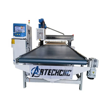 Centre d'usinage CNC 3 axes pour le travail du bois avec table de chargement/déchargement automatique et changement d'outil rapide automatique