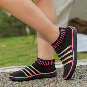 Zapatos de Agua Fly Knit Sin Cordones, Punta Cerrada, Secado Rápido, Forro de Malla, Suela de Goma, Uso en Exteriores de Verano - Product Image 3