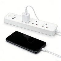 Multiprise connectée Wi-Fi personnalisable avec contrôle par application, 3 prises et ports USB
