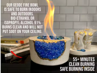 Cheminée d'ambiance moderne en béton à éthanol avec cristaux bleu marine pour table, foyer décoratif d'intérieur et d'extérieur pour patio, chauffage et flamme décorative