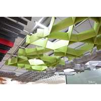 Panneau acoustique de plafond en fibre de polyester, tuile de plafond suspendue décorative insonorisante, conception de projet personnalisée